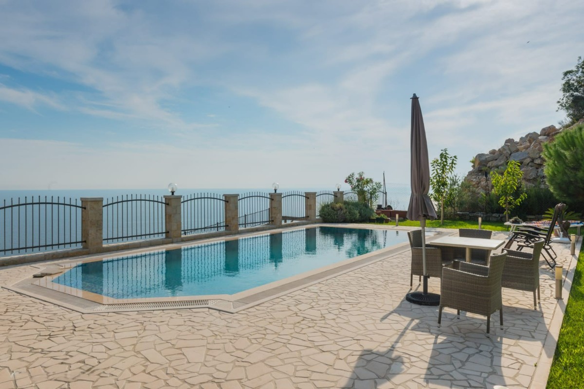 PERAZIĆA DO - prelijepa vila sa bazenom i pogledom na more.